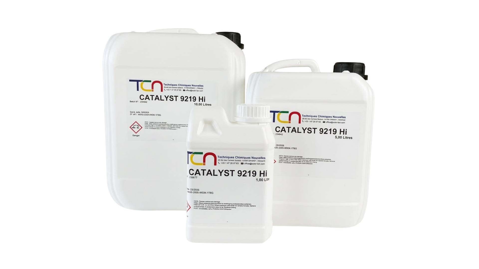 12B_CONDITIONNEMENT_PRODUIT_3 jerrycans_9219Hi.png